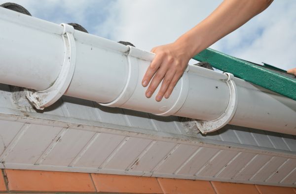 Gutter Reattachment in Barrington