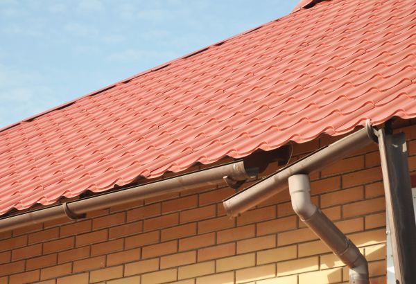 Loose Gutter Repair in Barrington